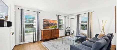 Televisión y oficina