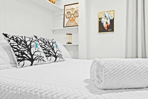 3 slaapkamers, een strijkplank/strijkijzer, wifi, beddengoed