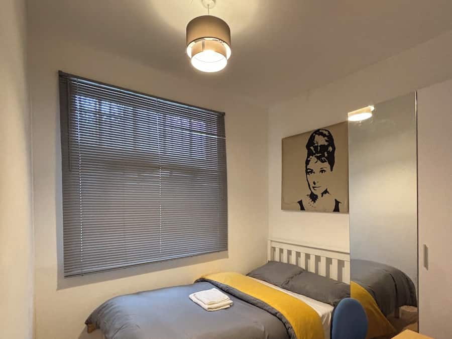 Dobbeltrom – standard | Skrivebord, wi-fi (inkludert) og sengetøy