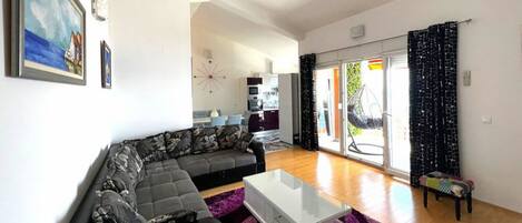 تلفزيون ذكي