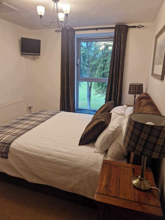 1 Bedroom Apartment By Loch Ness. On Site Swimming Pool, Tennis And Gym. - Loch Ness