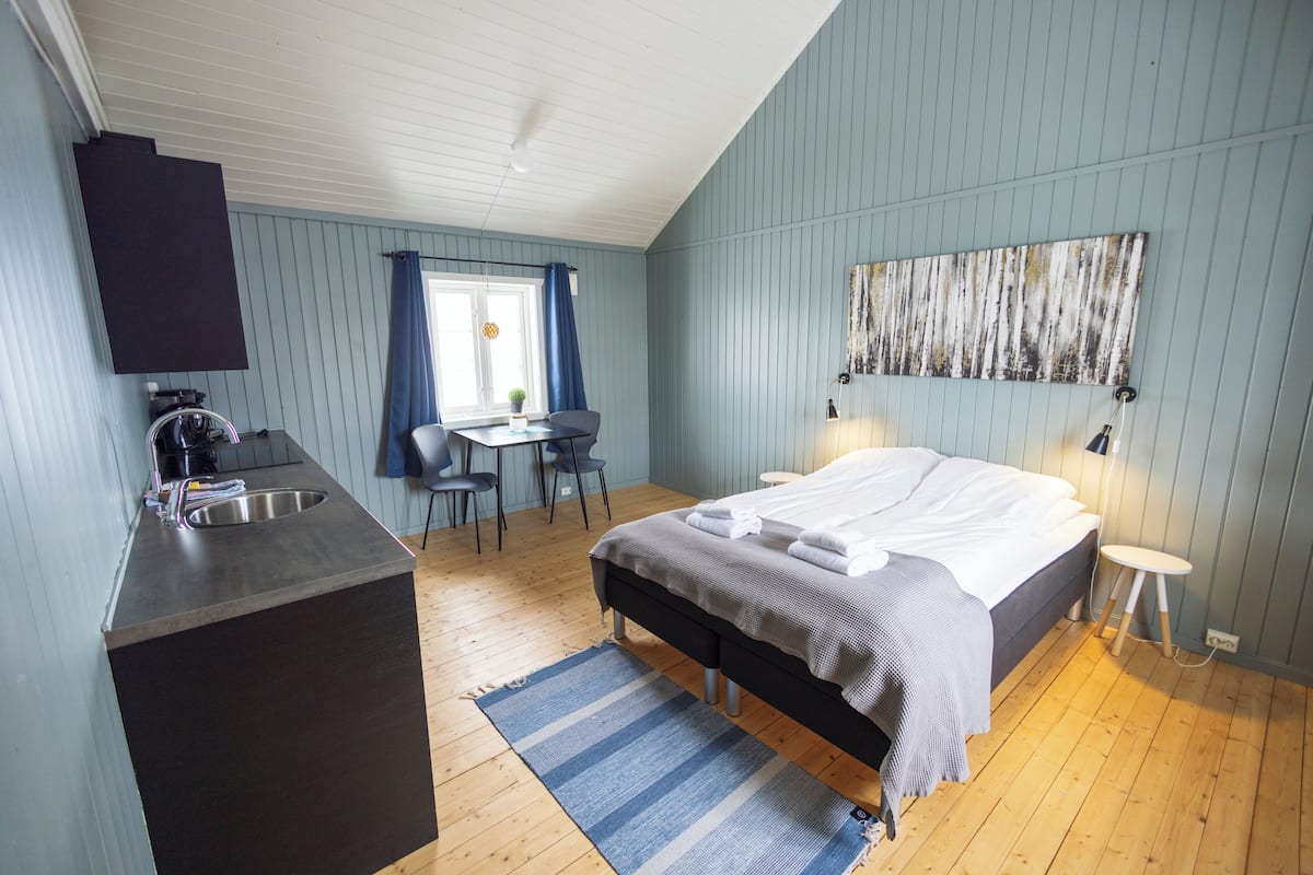 Baita Standard, 1 letto matrimoniale, vista porto, fronte oceano | 1 camera, Wi-Fi gratuito