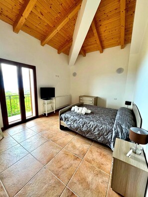 2 bedrooms, WiFi, bed sheets - Kitty House (Spilinga)