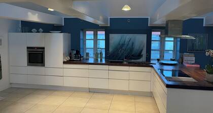 Cozy large villa near beach, Slagelse, Viking castle Trelleborg and more.