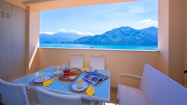 Apartment - Como Lake Modern Apartment Ulivi (Tremezzina)