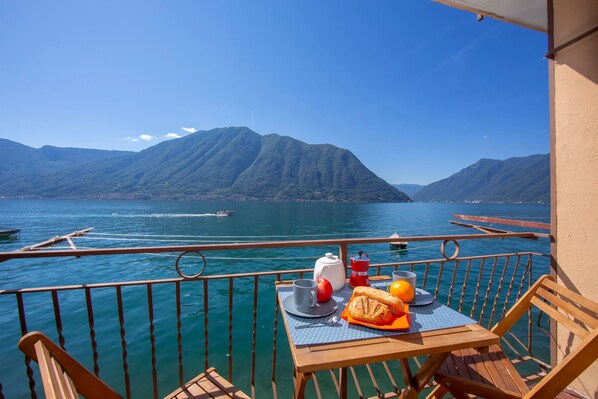 Room - Colonno Fronte Lago in Menaggio (Colonno)