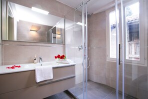 Apartment | 3 bedrooms - Laglio Deluxe in Carate Urio (Carate Urio)
