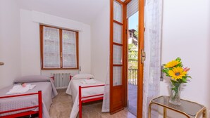 Apartment - Carlazzo Sant Agata Apt 01 (Carlazzo)