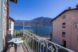 Villa | 4 bedrooms - Felice sul Lago in Colonno (Colonno)