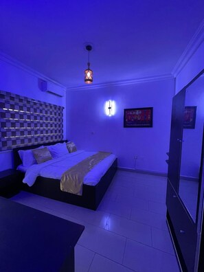 5 habitaciones, escritorio y wifi gratis 