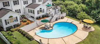 Guest House at Tall Tree Manor