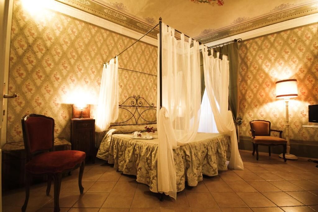 Bügeleisen/Bügelbrett, kostenloses WLAN