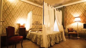 Iron/ironing board, free WiFi