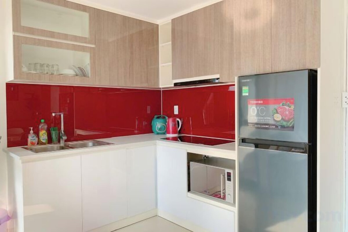 Cuisine privée | Réfrigérateur, four à micro-ondes, surface de cuisson