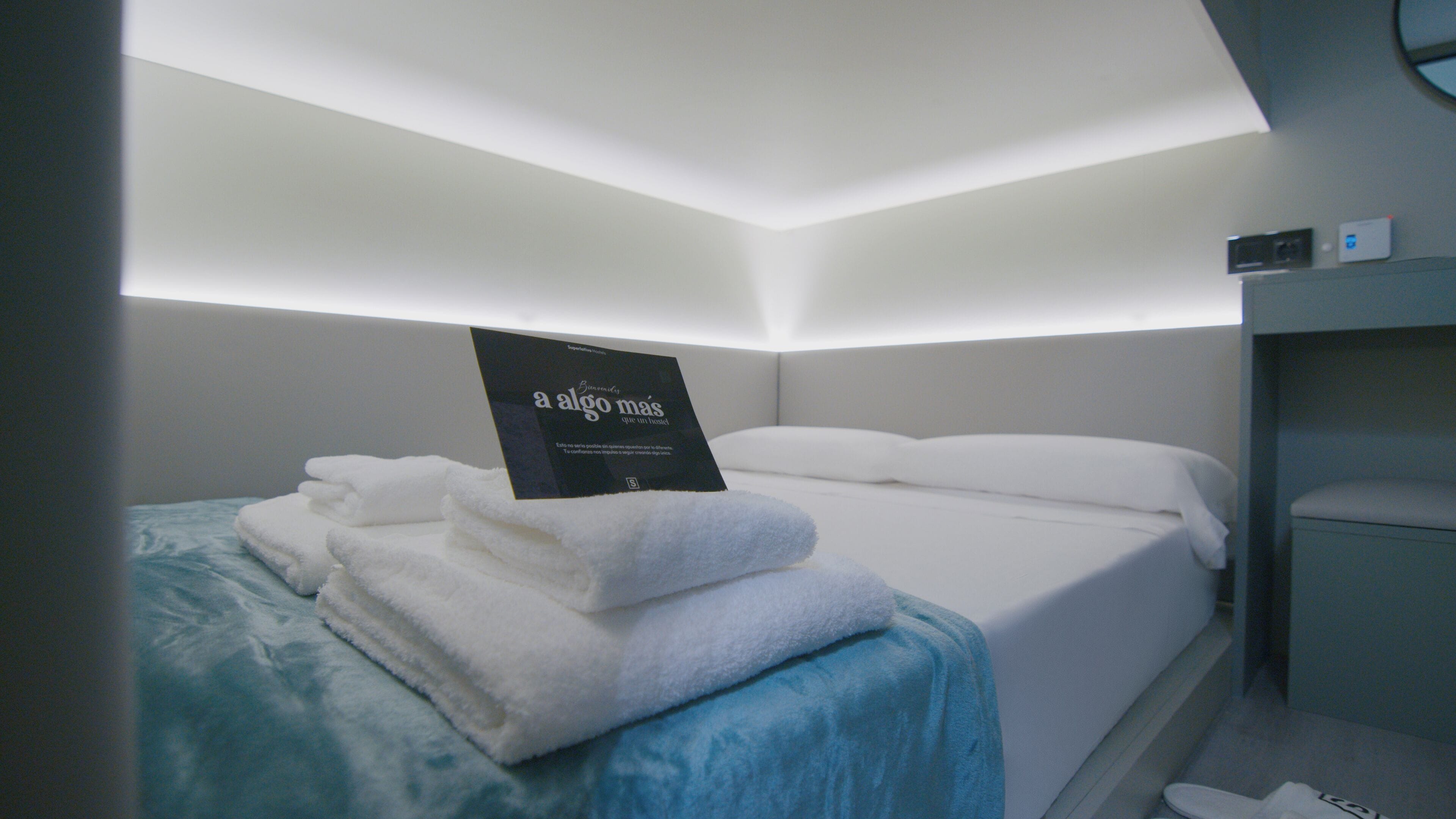 舒適雙人房, 1 張標準雙人床 | 書桌、筆電工作空間、免費無線上網、床單