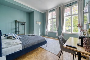 1 habitación, wifi y ropa de cama