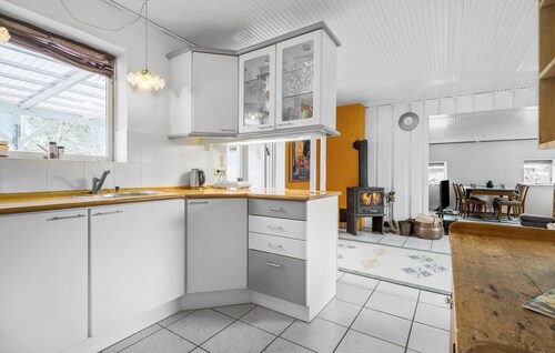 Lovely home in Grevinge with WiFi