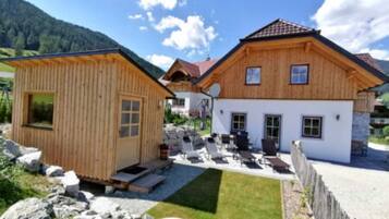 House | Bahagian luar