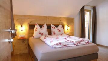 House | 3 bedrooms, individually furnished