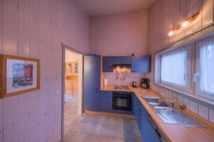 House | Private kitchen | Highchair