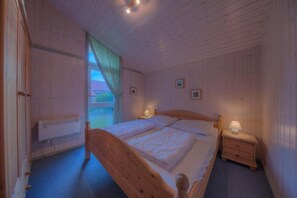 House | 2 bedrooms, individually furnished