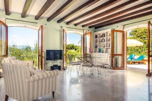 Casa | 2 camere, una scrivania