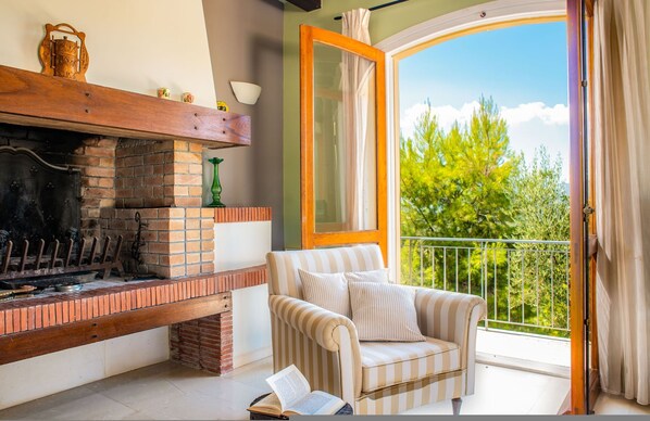 House | 2 bedrooms, desk - La Belle Villa - Family Retreat Magnificent View (Zakynthos)