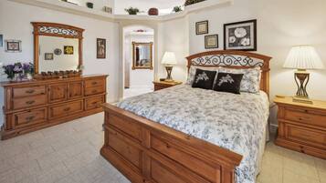 Rumah, Beberapa Tempat Tidur, akses ke kolam renang, pemandangan gunung (Havasu Hacienda) | 3 kamar tidur dan Wi-Fi gratis