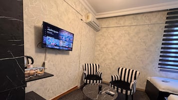 Classic Room | Premium bedding, desk, free WiFi, bed sheets