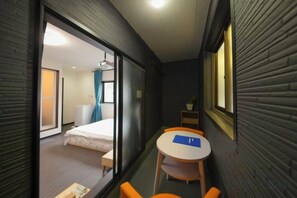 Unclassified image, 3 of 27, button - Osaka Blue House / Disposable Bedding / Four Stops Within an Eight-Minute Walk (Osaka)