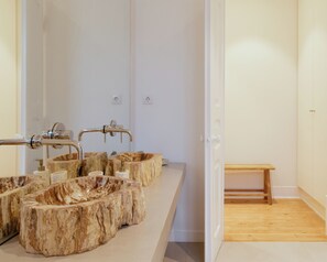 Spa - THE BRAVE HOUSE (Santarém)