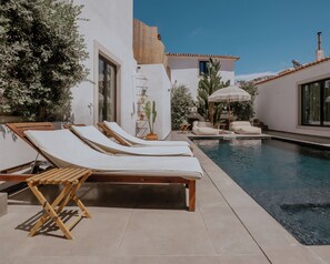 Outdoor pool - THE BRAVE HOUSE (Santarém)