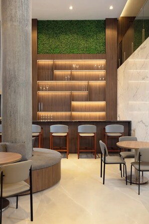 Dining - Suite in a 5-star hotel in Praia Brava (Praia Brava Itajaí)