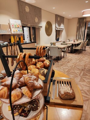 Petit déjeuner buffet compris tous les jours