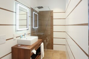 Regadera, regadera tipo lluvia, secadora de cabello 