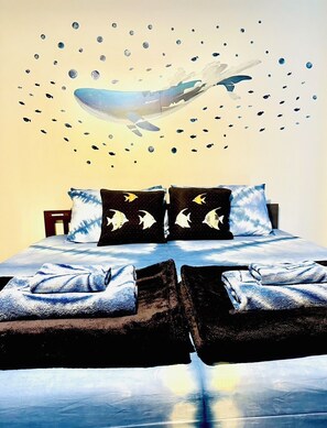 Classic Double Room, 1 King Bed, Air conditioning, City View | Free WiFi, bed sheets - Wan Nonlean (Si Racha)