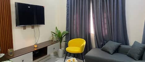 Bungalow, 1 Bedroom, Smoking | Living room