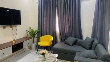 Bungalow, 1 Bedroom, Smoking | Living room