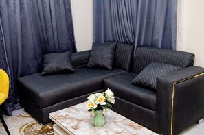 Bungalow, 1 Bedroom, Smoking | Living room