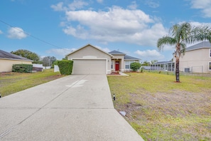 House (3 Bedrooms) | Interior - 8 Mi to Legoland: Winter Haven Home w/ Lanai! (Winter Haven)