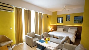 Studio Deluks, pemandangan kota