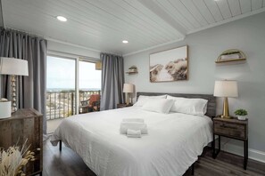 3 bedrooms, desk, iron/ironing board, WiFi