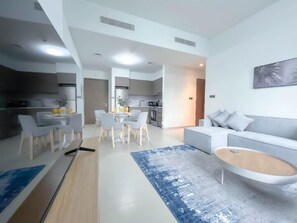 Living room - ACTONE Tower2-Step to Burjkhalifa-1BR (Dubai)