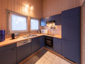 House | Private kitchen | Highchair - Ferienhaus mit Sauna im Ferienpark Mirow (Mirow)