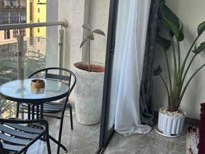 Interior - Luxury 2BR/2Ba, w/king Bed, Family friendly with City views & next to the Malls. (Nairobi)