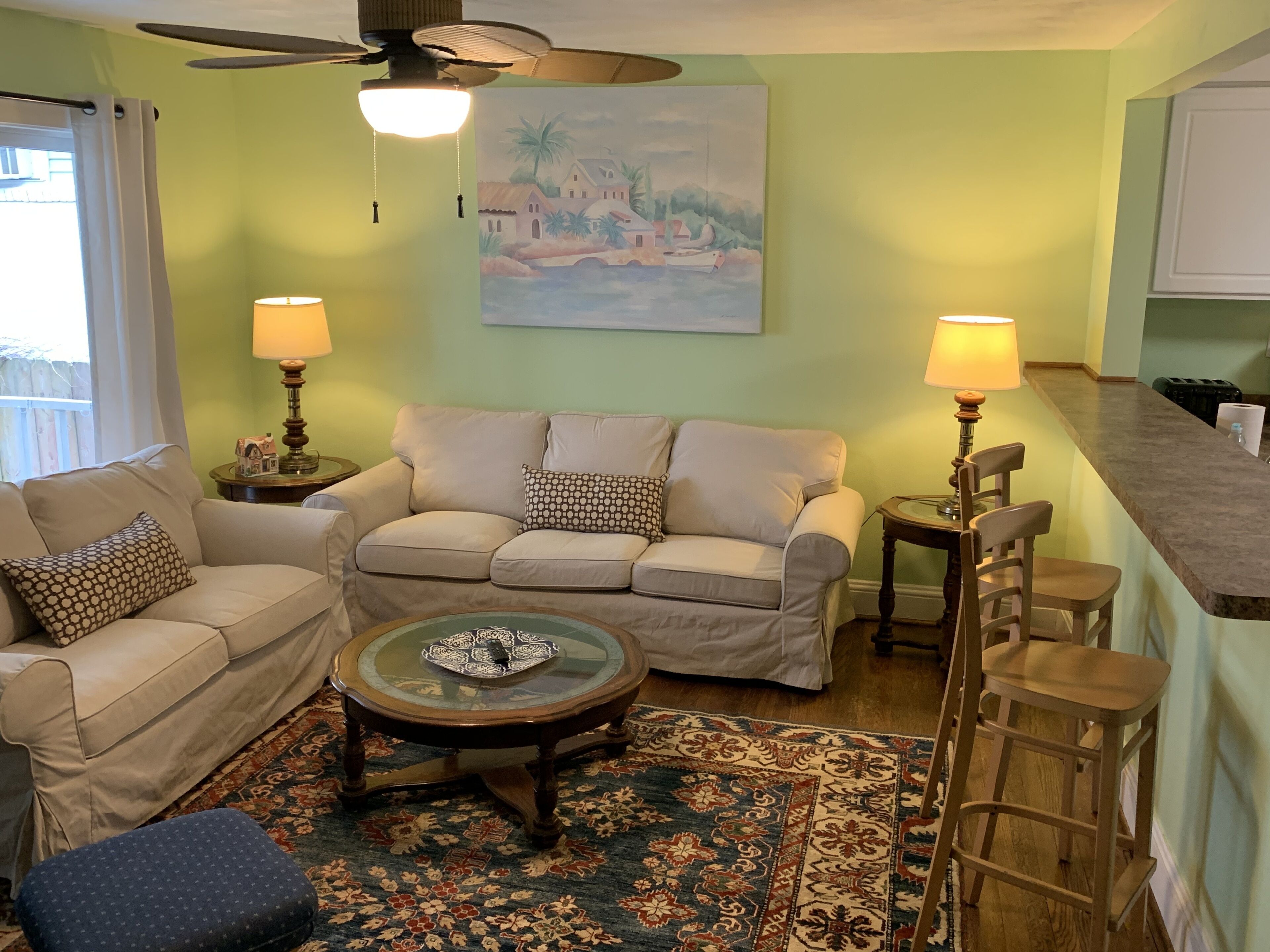 Bungalow, 3 Bedrooms | Living area