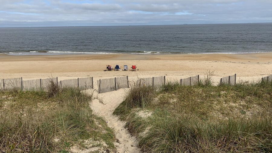 Beach Front On The Bay 3 Bedroom Bungalow