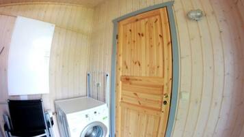 House | Bilik Mandi