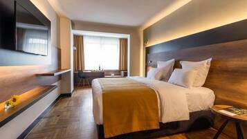 Minibar, in-room safe, desk, blackout curtains