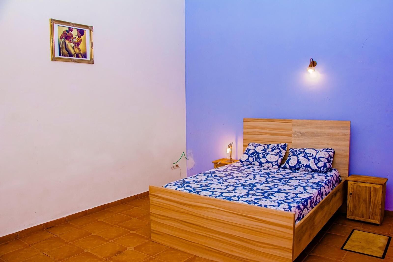 8 bedrooms, WiFi, bed sheets